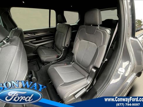 Used 2025 Jeep Grand Cherokee L Laredo w/ Luxury Tech Group I image 24