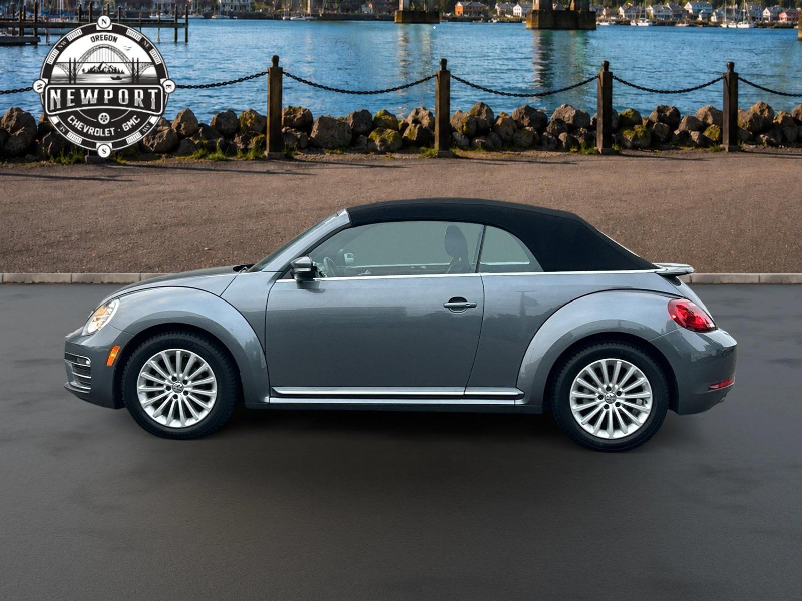 Used 2019 Volkswagen Beetle 2.0T SE FWD image 8