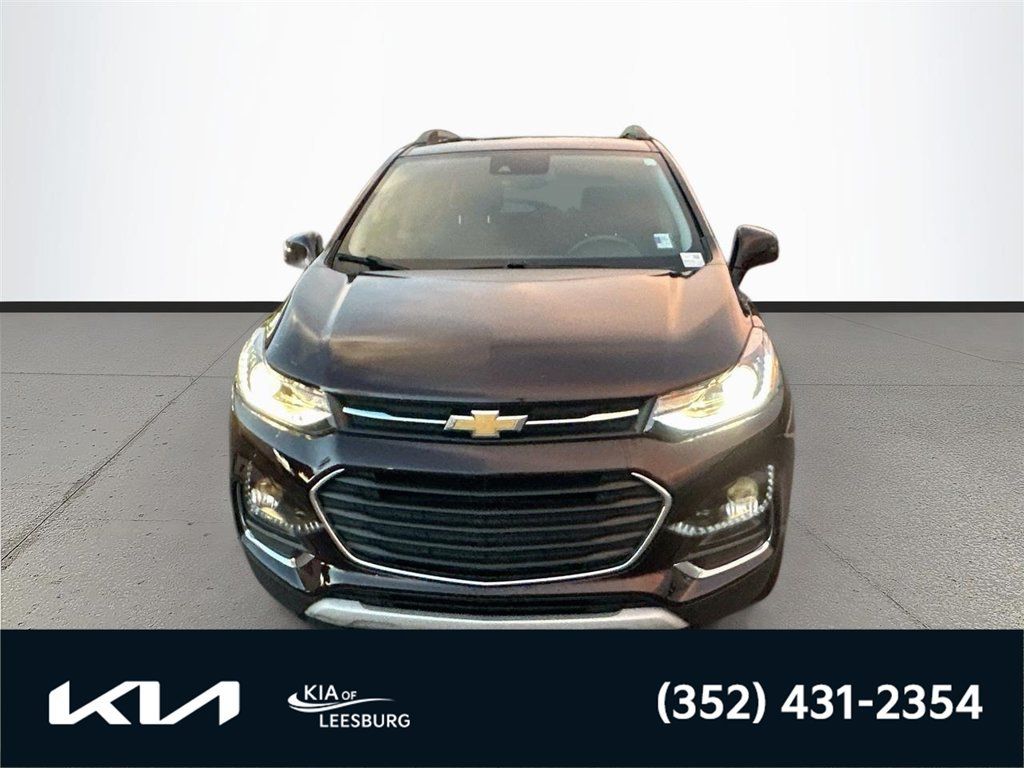 Used 2020 Chevrolet Trax Premier FWD image 1