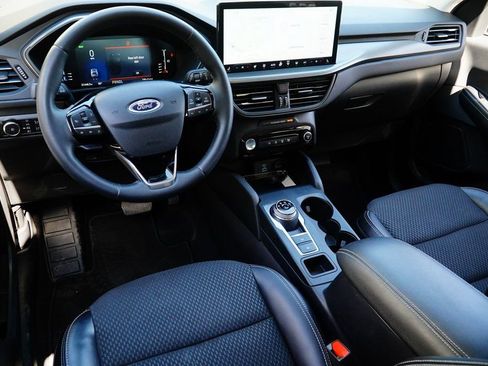 Used 2023 Ford Escape SE FWD image 10