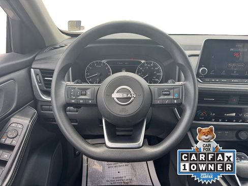 Used 2024 Nissan Rogue SV AWD/4WD image 14