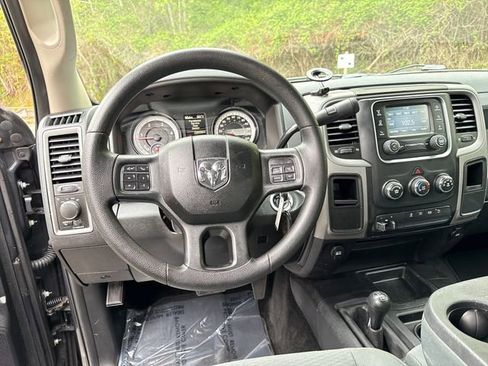 Used 2015 RAM 2500 Tradesman w/ Chrome Appearance Group AWD/4WD image 17