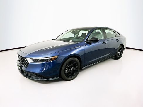 Used 2025 Honda Accord SE image 3