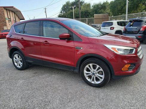 Used 2019 Ford Escape SE AWD/4WD image 3
