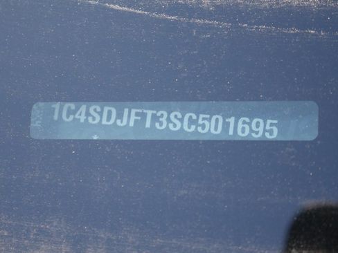 New 2025 Dodge Durango AWD image 25