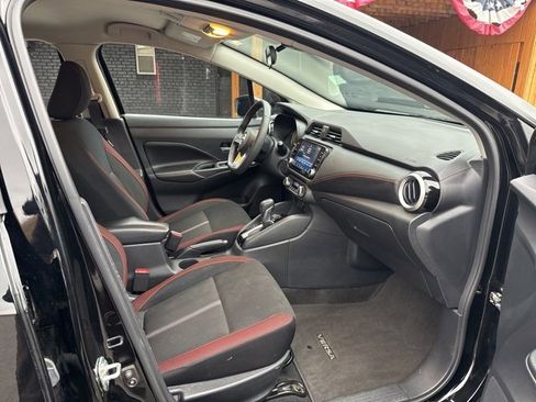 Used 2024 Nissan Versa SR image 15