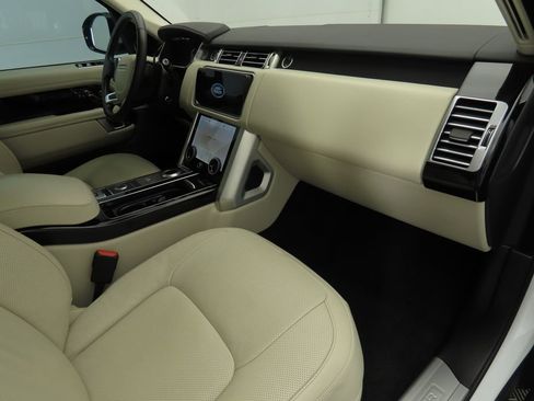 Used 2022 Land Rover Range Rover Westminster Edition image 16