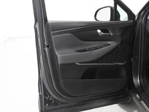 Used 2023 Hyundai Santa Fe Limited image 3