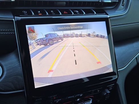 New 2025 Jeep Grand Cherokee L Limited image 19