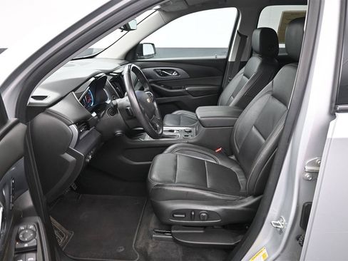 Used 2019 Chevrolet Traverse Premier w/ Redline Edition AWD/4WD image 11