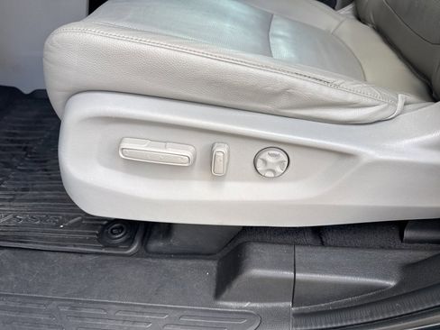 Used 2018 Honda Odyssey Elite image 36