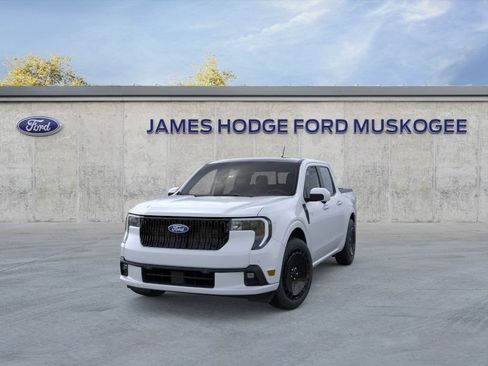 New 2026 Ford Maverick Lobo AWD/4WD image 2
