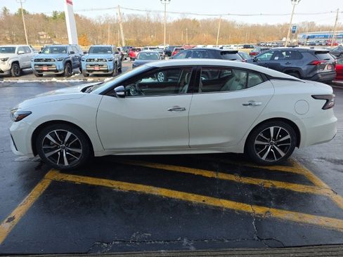 Used 2023 Nissan Maxima SV w/ Floor Mat Group image 7