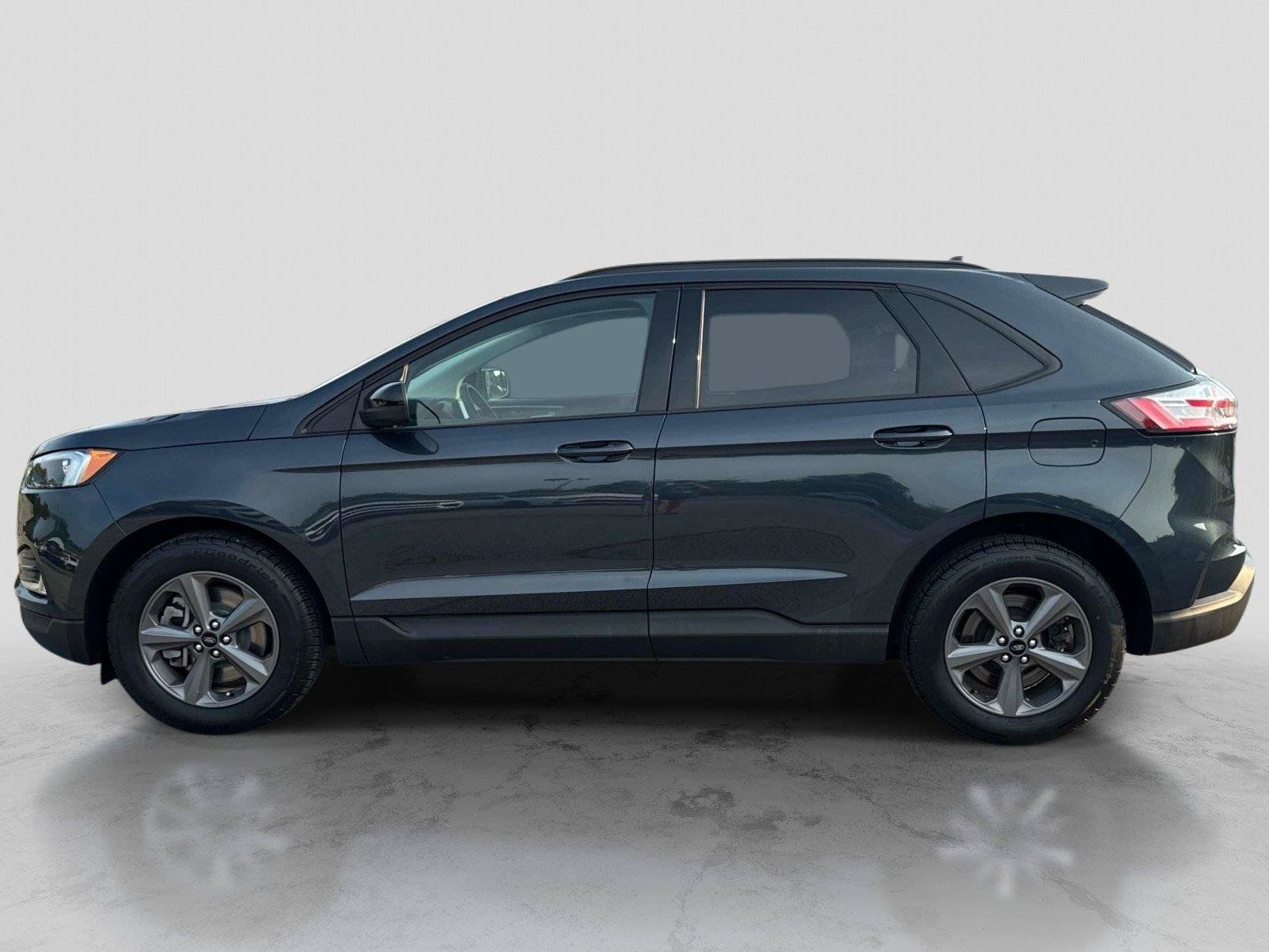 Used 2024 Ford Edge SEL w/ Sport Appearance Package AWD/4WD image 8