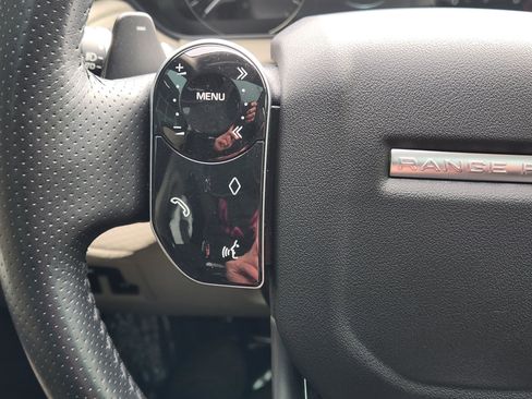 Used 2020 Land Rover Range Rover Velar S image 29