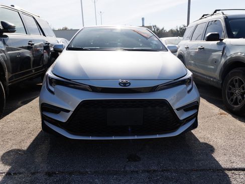 Used 2025 Toyota Corolla SE image 4
