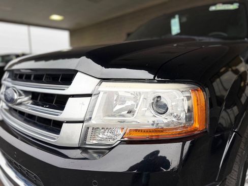 Used 2016 Ford Expedition Platinum AWD/4WD image 19