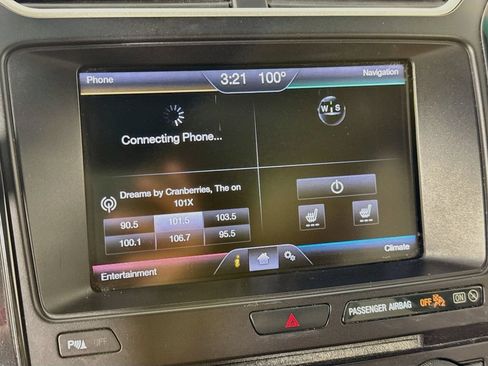 Used 2016 Ford Explorer XLT w/ Equipment Group 202A FWD image 17