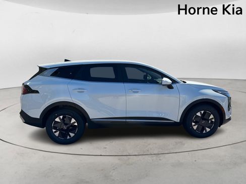 New 2026 Kia Sportage LX image 3