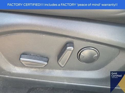 Used 2022 Ford Explorer XLT w/ Equipment Group 202A AWD/4WD image 32