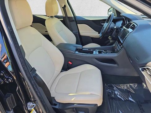 Used 2018 Jaguar F-PACE Premium AWD/4WD image 10