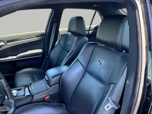 Used 2021 Chrysler 300 S w/ S Model Appearance Package RWD image 21