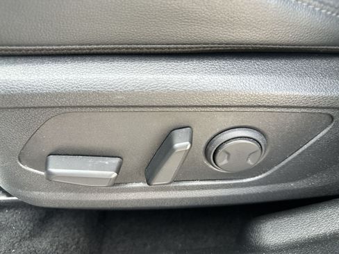 Certified 2025 Kia Sportage SX FWD image 14