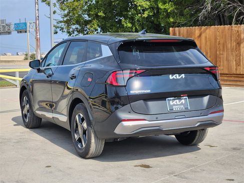 New 2026 Kia Sportage LX image 3