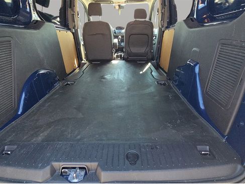 Used 2017 Ford Transit Connect XL image 16