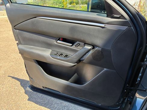 Used 2025 MAZDA CX-50 AWD 2.5 S w/ Premium Package image 18