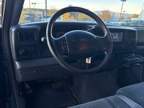 Used 2001 Ford F250 XLT image 19