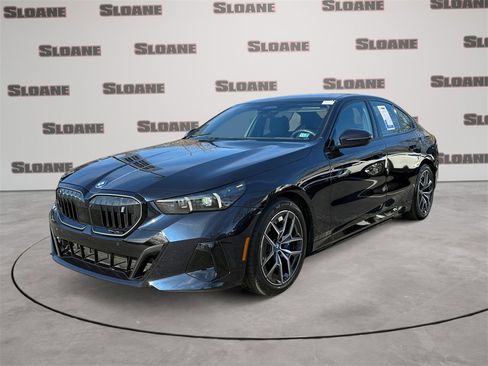 Certified 2025 BMW i5 xDrive40 w/ M Sport Package image 1