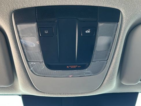 Used 2026 Kia Niro LX FWD image 28