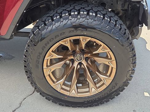 Used 2021 Jeep Wrangler Unlimited Sahara AWD/4WD image 7