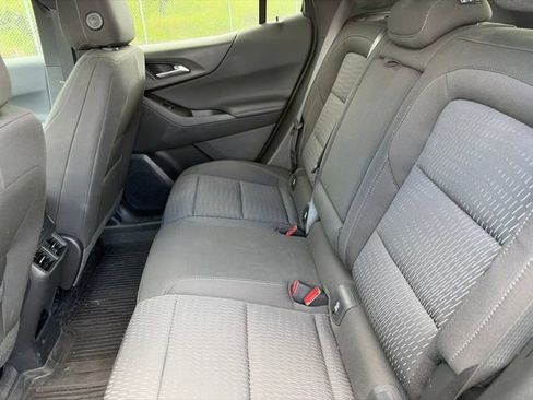 Used 2026 Chevrolet Equinox LT w/ Safety and Technology Package AWD/4WD image 9