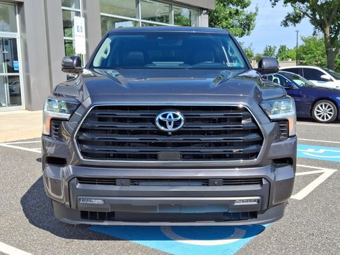 Used 2024 Toyota Sequoia SR5 w/ SR5 Premium Package AWD/4WD image 2