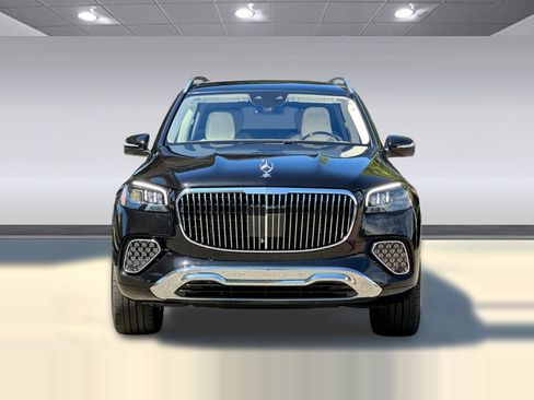 Certified 2025 Mercedes-Benz Maybach GLS 600 4MATIC image 5