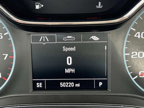 Used 2017 Chevrolet Cruze Premier image 35