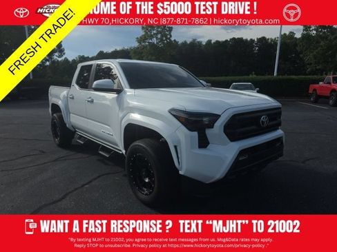 Used 2024 Toyota Tacoma SR5 AWD/4WD image 1