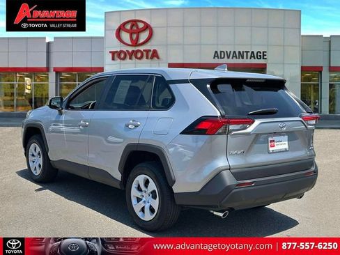 Used 2025 Toyota RAV4 LE AWD/4WD image 10