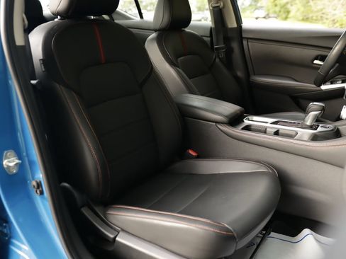 Used 2023 Nissan Sentra SR w/ SR Premium Package FWD image 28