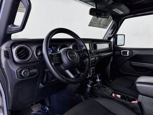 Used 2018 Jeep Wrangler Unlimited Sport S AWD/4WD image 9