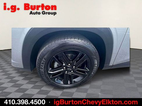 Used 2025 Chevrolet Trax ACTIV w/ Driver Confidence Package FWD image 4