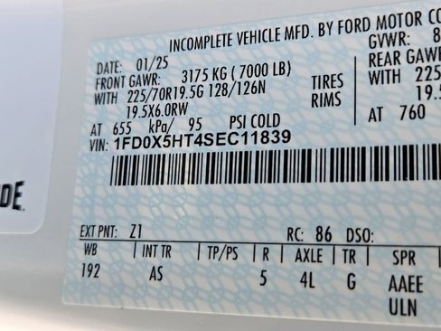 New 2025 Ford F550 4x4 SuperCab Super Duty image 21