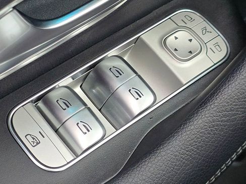 Certified 2022 Mercedes-Benz GLS 450 4MATIC image 30