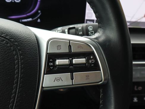 Used 2025 Kia Telluride S FWD image 33