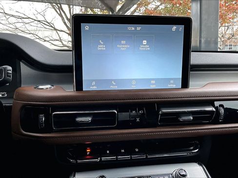 Used 2022 Lincoln Aviator Reserve w/ Elements Package Plus image 33