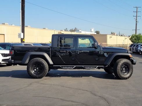 Used 2020 Jeep Gladiator Sport w/ Quick Order Package 24S AWD/4WD image 4