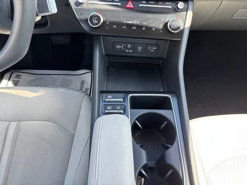 Used 2024 Hyundai Sonata SEL AWD/4WD image 29