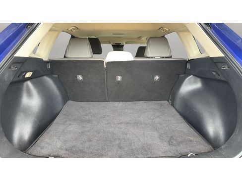 Used 2024 Toyota Corolla Cross XLE w/ Convenience Package AWD/4WD image 14